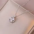 Collier avec pendentif fleur rotative en zircon et acier inoxydable avec pétales - Collier Fleur à Trois Pétales(X0259) / Acier