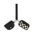 Détail de la mini pochette bracelet avec motif damier et porte-monnaie en cuir noir - Damiers Noir