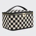 Close-up of checkers pattern fabric, sturdy black handle and golden dual zipper detail - Black Lattice