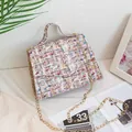 Bolso bandolera pequeño de tweed multicolor con cadena dorada para mujer elegante - Tweed Woven Style / Blanco Irisado
