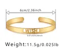 Detailansicht der Maße und des Gewichts des vergoldeten WISH Gravur-Manschettenarmbands - WISH Stil