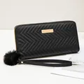 Portefeuille long noir matelassé pour femmes avec motif en V, détails dorés et pompon - Noir