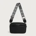 Bolso bandolera cuadrado negro con diseño de lichi y correa ancha de estilo geométrico - Negro
