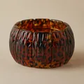 Wide leopard print resin cuff bracelet with ribbed geometric texture and elastic closure - Amber Tortoiseshell Style (AB0060-4)