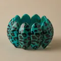 Bracciale elastico largo in acrilico verde acqua con stampa leopardata alla moda - Stile Oliva Leopardato Ciano (AB0062-6)