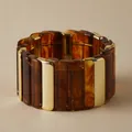 Bracciale elastico largo con blocchi di resina leopardata ambra e inserti in metallo oro - Stile Blocco Oro Ambra Scuro (AB0064-5)