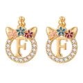Gros plan de boucles d'oreilles licorne lettre F dorées avec fleurs et zircons - Style Lettre F Doré (SF1012-F)