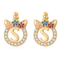 Détail de boucles d'oreilles lettre S en or 18 carats avec licorne, fleurs en émail et zircons - Style Lettre S Doré (SF1012-S)