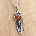 Collana con pendente a piuma in acciaio inossidabile retrò e pietra preziosa rossa - Collana Con Catena Veneziana / Pietra Rossa
