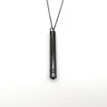Collar de respiración de acero inoxidable negro minimalista para aliviar la ansiedad - Negro