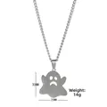 Dettaglio della collana con ciondolo a fantasma con dimensioni 30 mm x 25 mm indicate - Stile Fantasma Spaventato