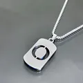 Collier minimaliste en acier inoxydable argenté avec pendentif rectangulaire ajouré unisexe - Lettre O / Argent