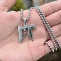 Herenketting van zilver roestvrij staal met scherpe LT-letterhanger in de hand - Symbool Stijl / Zilver