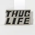 Vintage zilveren metalen riemgesp met zwarte Thug Life-tekst en turquoise inlegstijl - Street Tekst Stijl (BK028)