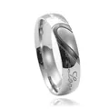 Anillo de corazón en acero de titanio pulido para parejas con diseño de letras grabadas - Talla US 4 / Para Hombre - Plateado