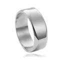 Bague en acier inoxydable argenté poli avec finition miroir sur un fond blanc - US 6 / Argent