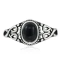 Vintage Edelstahlring mit ovalem schwarzem Stein und hohlen Retro-Mustern - US 7 / Silber Mit Schwarzem Stein