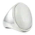 Vue détaillée d'une bague large en acier avec une grande pierre ovale œil-de-chat blanche - Taille 7 / Argent-Œil de chat blanc