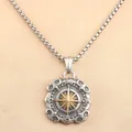 Collana con ciondolo a bussola retrò in acciaio inox con stella oro e decori argento - Ciondolo Solo (Senza Catena) / oro bicolore