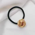 Elastico per capelli nero minimalista con anello in metallo dorato su seta bianca - Anelli Intrecciati (PJ027-005 Oro Tondo) / Oro