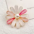 Elegant sunflower brooch with gradient pink resin petals and a white faux pearl center - Xz118 Pink
