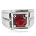 Primer plano de un anillo de acero de titanio con una gran piedra preciosa roja redonda engastada - 7 / Rubí Rojo Acero