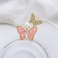Detailansicht der Schmetterlingsbrosche mit rosa Marmorflügeln, Perlen und Kristallen - Xz42-001 Rosa