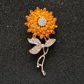 Spilla elegante a girasole con cristalli ambra e finitura in oro rosa di lusso - XZ09-004 Girasole