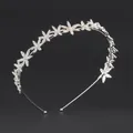 Elegante cerchietto a fiori argento con strass colorati per spose ed eventi formali - Fiore a 4 Petali Strass AB