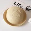 Chapeau melon en paille kaki clair pour enfants avec texture tressée vintage - Beige