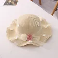 Kids straw sun hat in beige with white daisy flowers and wave brim detail - Beige Straw Hat