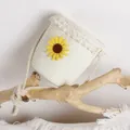 Secchiello in pizzo beige per bambine con girasole e tracolla in cotone intrecciato - Taglia unica / Crema