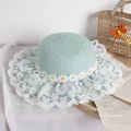 Chapeau de soleil en paille vert menthe pour enfant avec dentelle et décor de marguerites - Chapeau de Paille Bleu Lac