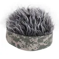 Grüne Camouflage-Vermieter-Mütze mit kreativer silbergrauer lockiger Perücke - Einheitsgröße / Seegrün Camo mit Grau-Haar