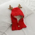 Bonnet tricoté rouge pour bébé avec bois de cerf et boutons en bois pour l'hiver de Noël - Rouge Vif
