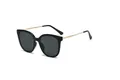 Cat-Eye Polarisierte Sonnenbrille für Damen mit schwarzem Rahmen und Goldbügeln - 58-18-146 / Hellschwarz