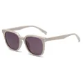 Lunettes de soleil carrées beige avec verres violet foncé et rivets floraux argentés - Monture Gris Beige Lentille Violet Clair (C10)