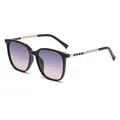 Damen Sonnenbrille in Schwarz mit Verlaufsgläsern und perlenbesetzten Bügeln - C1-2