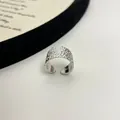 Bague ouverte en argent 925 avec une texture martelée unique effet lave et polie - Style Bosselé de Lave Large (J6664)