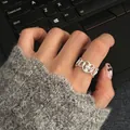 Bague artisanale en argent sterling 925 avec motifs de cœurs évidés et croix - Style Creux à Texture de Croix Coeur (J6636)