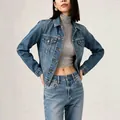 Vintage blauwe denim jas voor dames met klassieke naden en metalen knopen - S / Vintage Blauw