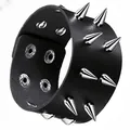 Zwarte leren meerlaagse punk armband met dubbele rij zilveren metalen spikes - Conische Lange Spike Klinknagel Stijl (04) / Zwart