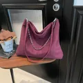 Large vintage burgundy tote bag in frosted texture with silver chain and leather strap - Red