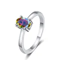 Anello in argento 925 con moissanite ovale arcobaleno e castone classico a 4 griffe - US 5 / Bianco AB