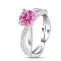 Macro-opname van de S925 sterling zilveren kenmerk op de ring met roze moissaniet - Maat 5 / Kruislings Gedraaide Stijl (25-9-R-1CT)