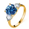 Ring aus 925er Sterlingsilber mit blauem Moissanit und seitlichen Herzsteinen - Gold Königsblau