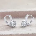 Elegante S925 zilveren oorringen met 2CT moissaniet steen in een luxe fluwelen doos - 1CTx2 / Wit