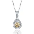 Dettaglio della collana in argento 925 con ciondolo in moissanite champagne a goccia - 1 Carato (6,5mm) / Giallo chiaro
