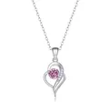 Détail macro du collier cœur en argent S925 avec moissanite rose et chaîne fine - 1 Carat 6,5mm / Rose