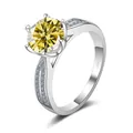Macro detail van S925 zilveren ring met een geel rond moissanite in zes pootjes - HK Maat 9 / 1 ct / Geel